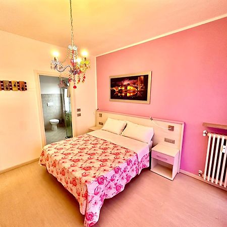 Ai Giardini Rooms -Vicino Ospedale Borgo Trento E Centro Storico Verona Dış mekan fotoğraf